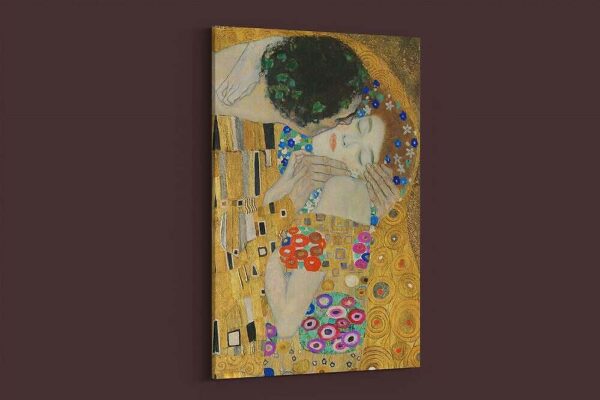 Gustav Klimt The Kiss Close Up Canvas Gallery Wrap Mockup e1584964213124